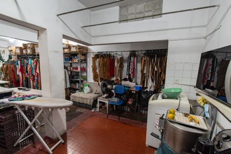 Casa à venda com 430m², 6 quartos e 6 vagas Casa à venda com 430m², 6 quartos e 6 vagasCozinha