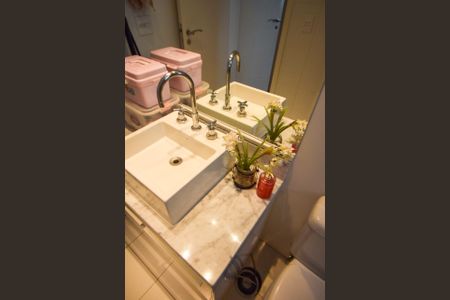 Apartamento à venda com 192m², 3 quartos e 2 vagasBanheiro 4