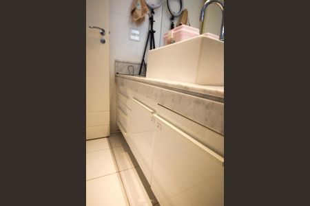 Apartamento à venda com 192m², 3 quartos e 2 vagasBanheiro 2