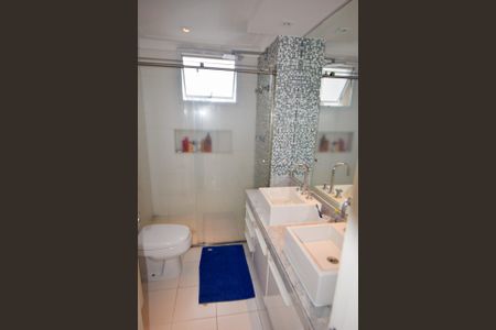 Apartamento à venda com 192m², 3 quartos e 2 vagasBanheiro 