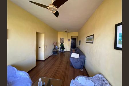 Apartamento à venda com 96m², 2 quartos e 1 vagaSala