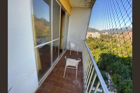 Apartamento à venda com 96m², 2 quartos e 1 vagaVaranda - Sala