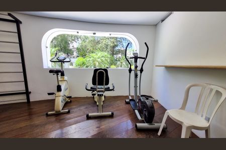 Apartamento para alugar com 102m², 2 quartos e 2 vagasÁrea comum - Academia