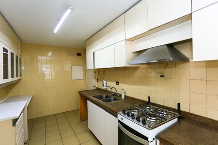 Apartamento para alugar com 102m², 2 quartos e 2 vagascozinha