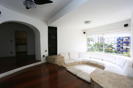 Apartamento para alugar com 102m², 2 quartos e 2 vagasSala 