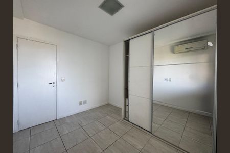 Apartamento à venda com 86m², 3 quartos e 1 vagaQuarto 2