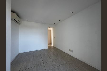 Sala de apartamento à venda com 2 quartos, 86m² em Barra da Tijuca, Rio de Janeiro