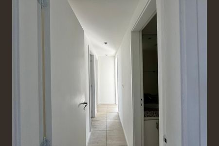 Apartamento à venda com 86m², 3 quartos e 1 vagaCorredor