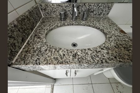 Apartamento à venda com 86m², 3 quartos e 1 vagaBanheiro Social