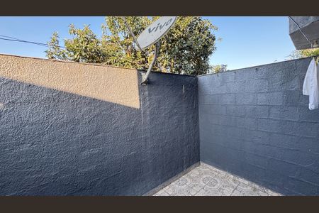 Apartamento à venda com 80m², 2 quartos e 1 vaga Apartamento à venda com 80m², 2 quartos e 1 vagaVaranda