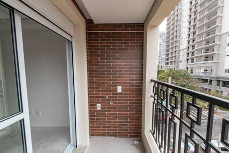 Studio à venda com 29m², 1 quarto e sem vaga Studio à venda com 29m², 1 quarto e sem vagaVaranda