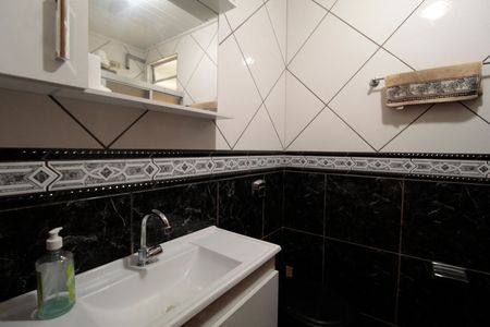 Apartamento para alugar com 60m², 2 quartos e sem vagaBanheiro