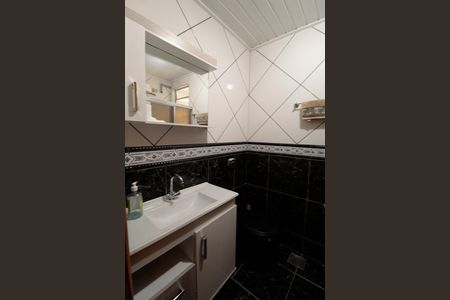 Apartamento para alugar com 60m², 2 quartos e sem vagaBanheiro