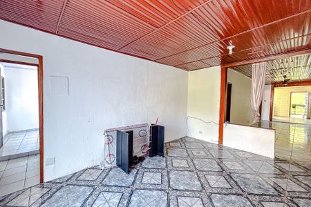 Casa para alugar com 289m², 3 quartos e 2 vagasSala