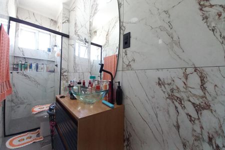 Apartamento à venda com 72m², 3 quartos e 2 vagas Apartamento à venda com 72m², 3 quartos e 2 vagasBanheiro