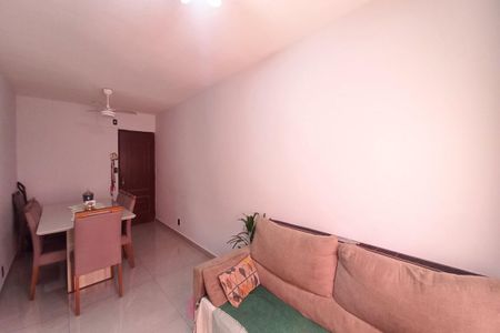 Apartamento à venda com 72m², 3 quartos e 2 vagas Apartamento à venda com 72m², 3 quartos e 2 vagasSala