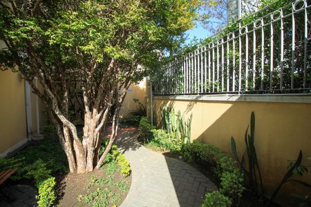 Casa de condomínio à venda com 137m², 3 quartos e 2 vagas Casa de condomínio à venda com 137m², 3 quartos e 2 vagasÁrea comum