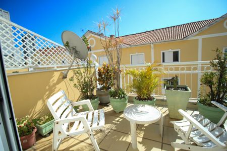 Casa de condomínio à venda com 137m², 3 quartos e 2 vagas Casa de condomínio à venda com 137m², 3 quartos e 2 vagasVista - Suíte