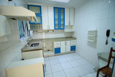 Casa de condomínio à venda com 137m², 3 quartos e 2 vagas Casa de condomínio à venda com 137m², 3 quartos e 2 vagasCozinha