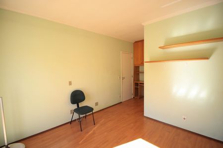 Casa de condomínio à venda com 137m², 3 quartos e 2 vagas Casa de condomínio à venda com 137m², 3 quartos e 2 vagasSuíte