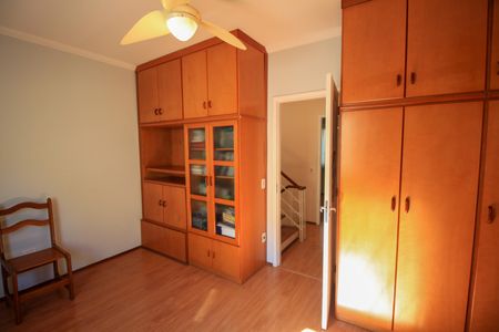 Casa de condomínio à venda com 137m², 3 quartos e 2 vagas Casa de condomínio à venda com 137m², 3 quartos e 2 vagasQuarto 1