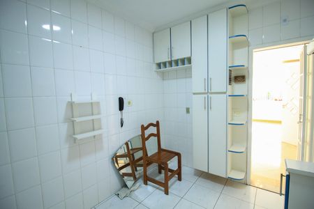 Casa de condomínio à venda com 137m², 3 quartos e 2 vagas Casa de condomínio à venda com 137m², 3 quartos e 2 vagasCozinha