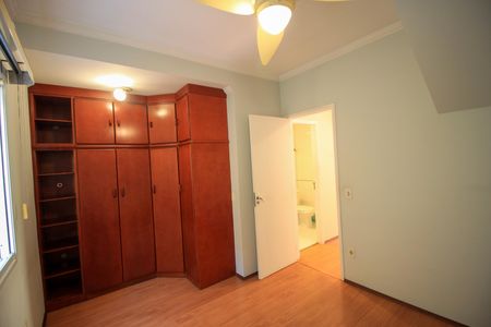 Casa de condomínio à venda com 137m², 3 quartos e 2 vagas Casa de condomínio à venda com 137m², 3 quartos e 2 vagasQuarto 2