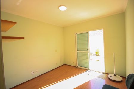 Casa de condomínio à venda com 137m², 3 quartos e 2 vagas Casa de condomínio à venda com 137m², 3 quartos e 2 vagasSuíte