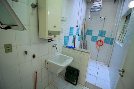 Casa de condomínio à venda com 137m², 3 quartos e 2 vagas Casa de condomínio à venda com 137m², 3 quartos e 2 vagasÁrea de Serviço