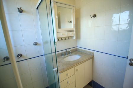 Casa de condomínio à venda com 137m², 3 quartos e 2 vagas Casa de condomínio à venda com 137m², 3 quartos e 2 vagasBanheiro da Suíte