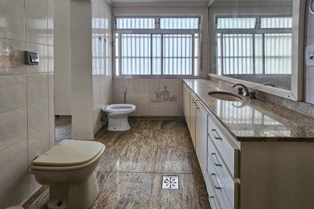 Apartamento para alugar com 178m², 3 quartos e 1 vagaBanheiro da Suíte
