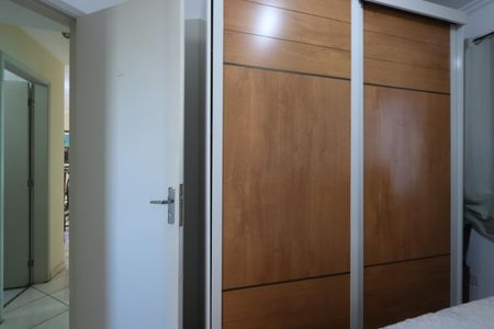 Apartamento à venda com 58m², 3 quartos e 2 vagasQuarto 1