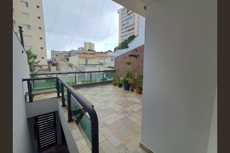 Casa à venda com 250m², 4 quartos e 3 vagas Casa à venda com 250m², 4 quartos e 3 vagasÁrea Externa
