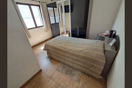 Casa à venda com 250m², 4 quartos e 3 vagas Casa à venda com 250m², 4 quartos e 3 vagasSuite 2