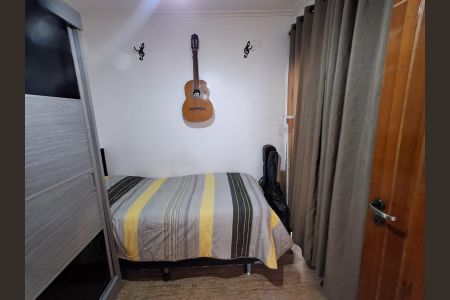 Casa à venda com 250m², 4 quartos e 3 vagas Casa à venda com 250m², 4 quartos e 3 vagasQuarto