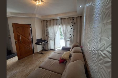 Casa à venda com 250m², 4 quartos e 3 vagas Casa à venda com 250m², 4 quartos e 3 vagasSala