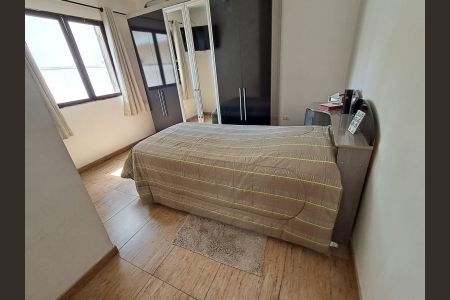 Casa à venda com 250m², 4 quartos e 3 vagas Casa à venda com 250m², 4 quartos e 3 vagasSuite 2