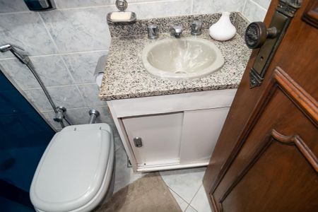 Apartamento à venda com 93m², 3 quartos e 1 vagaBanheiro Social