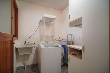 Casa à venda com 175m², 3 quartos e 2 vagasÁrea de Serviço