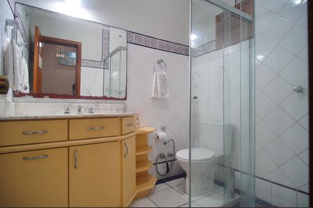 Casa à venda com 175m², 3 quartos e 2 vagasBanheiro Social