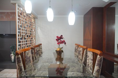 Casa à venda com 175m², 3 quartos e 2 vagasSala de Jantar