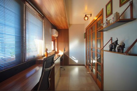 Casa à venda com 175m², 3 quartos e 2 vagasEscritório