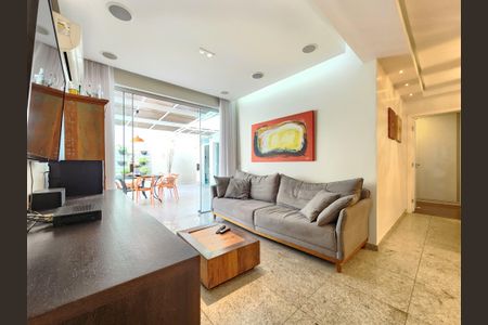 Apartamento à venda com 185m², 4 quartos e 3 vagas Apartamento à venda com 185m², 4 quartos e 3 vagasSala