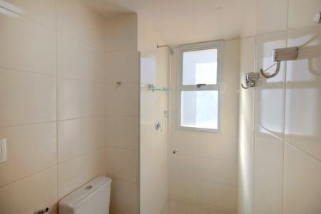 Apartamento à venda com 197m², 4 quartos e 4 vagasBanheiro das Suítes 2 e 3