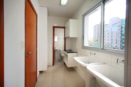 Apartamento à venda com 197m², 4 quartos e 4 vagasÁrea de Serviço