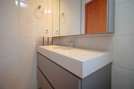 Apartamento à venda com 197m², 4 quartos e 4 vagasBanheiro da Suíte 4