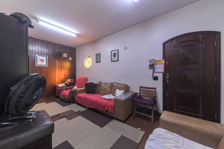 Casa à venda com 140m², 5 quartos e 3 vagasSala