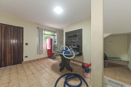 Casa à venda com 140m², 5 quartos e 3 vagasCasa 2 - Sala