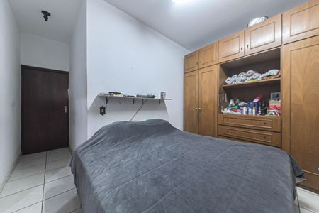 Casa à venda com 140m², 5 quartos e 3 vagasSuíte