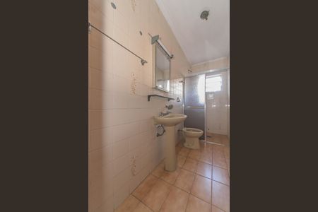 Casa à venda com 140m², 5 quartos e 3 vagasCasa 2 - Suíte Banheiro